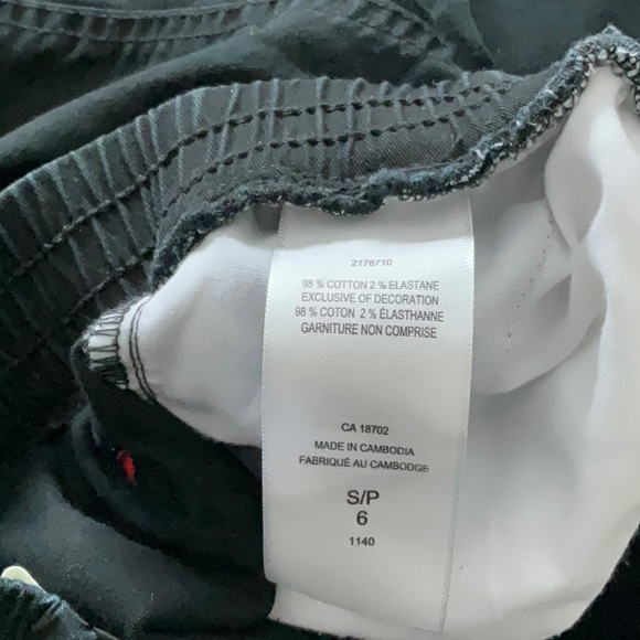 Boys Levi’s slim fit short black, elastic waist - Picture 2 of 6